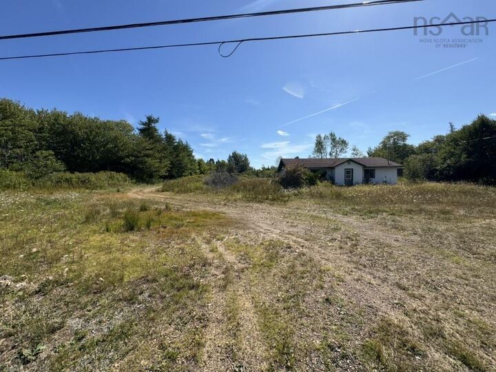 Highway 105 — photo 1