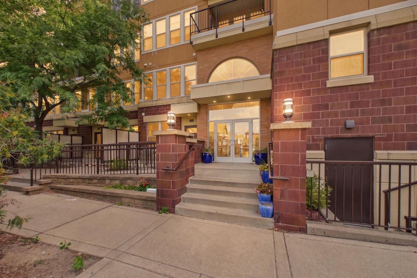 Property Photo:  150 E Burnsville Parkway 309  MN 55337 