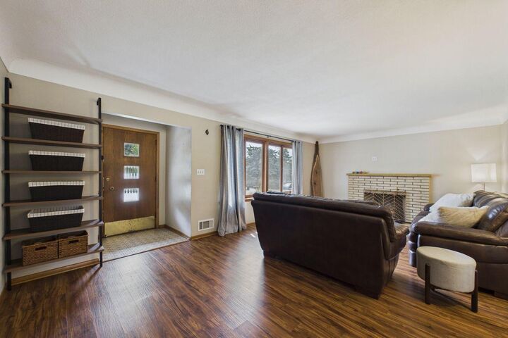 Property Photo:  2085 Rosewood Lane S  MN 55113 