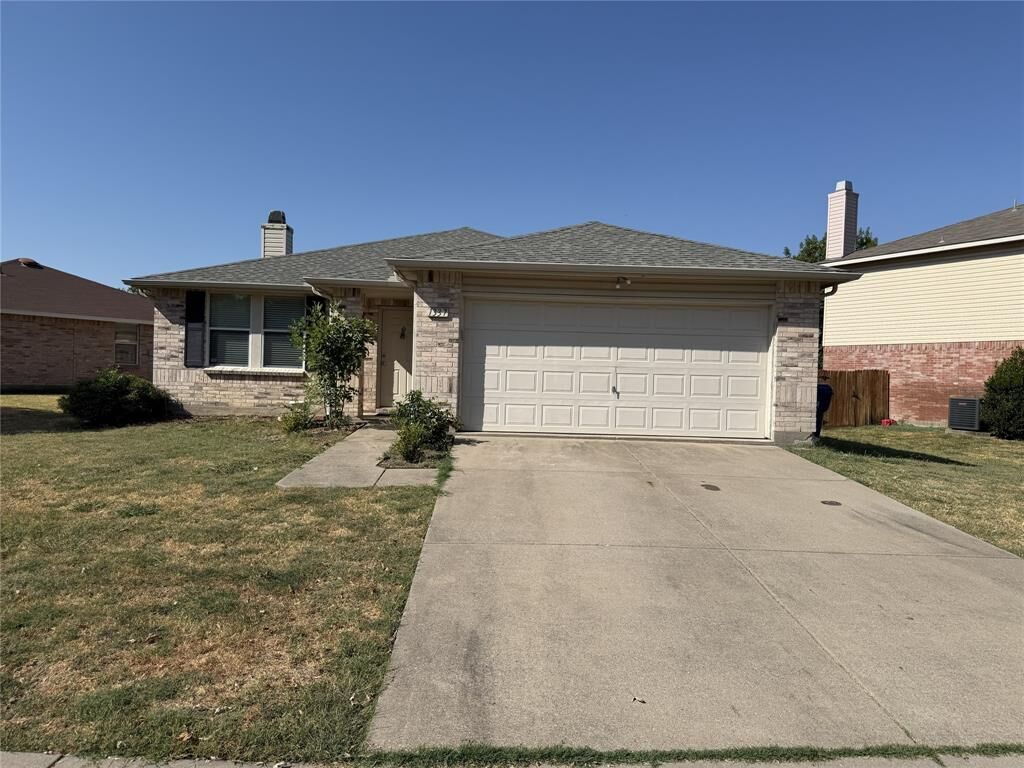 Property Photo: 1337 Scenic Hills Drive TX 75071