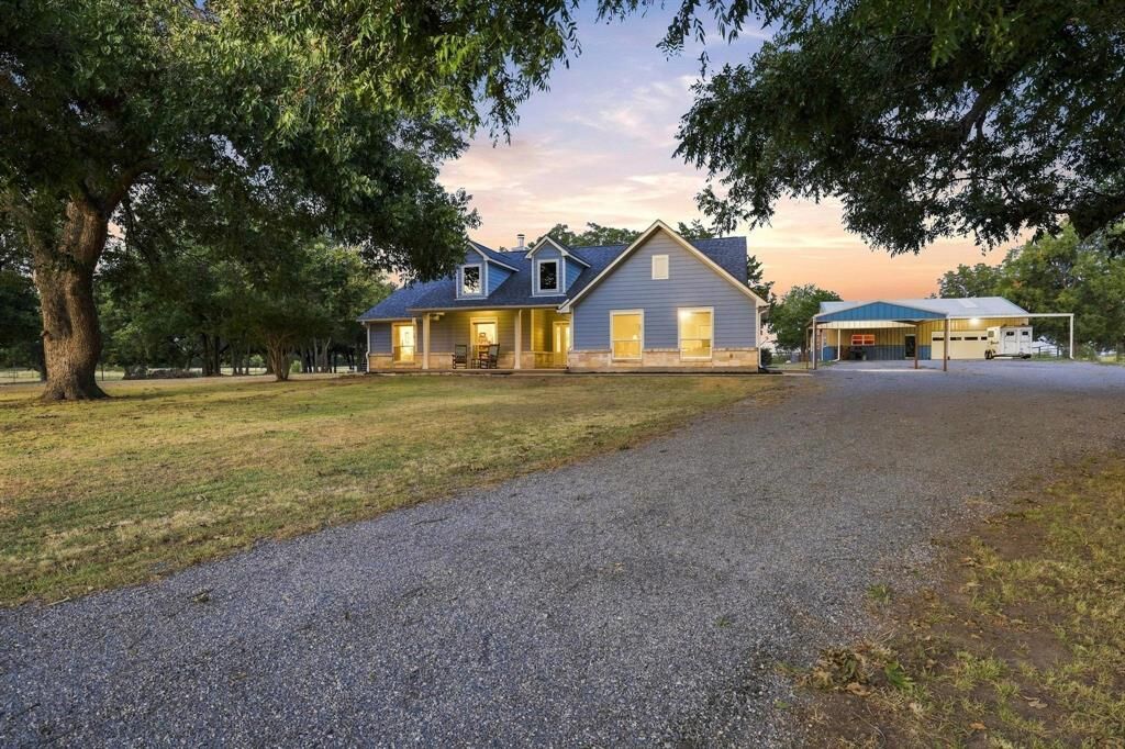 Property Photo:  10381 Fm 512  TX 75496 