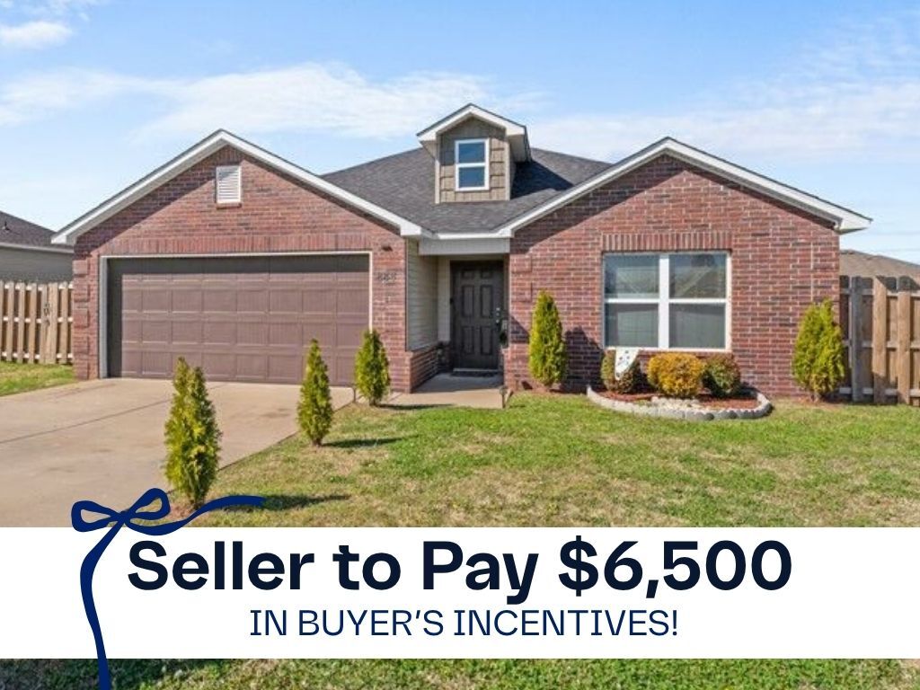 Property Photo:  888 NW Evans Circle  AR 72713 