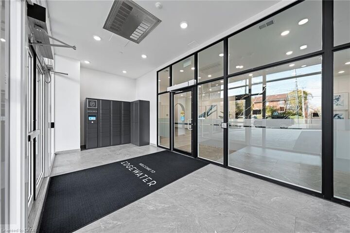 Property Photo:  71 Wyndham Street S 601  ON N1E 0T7 