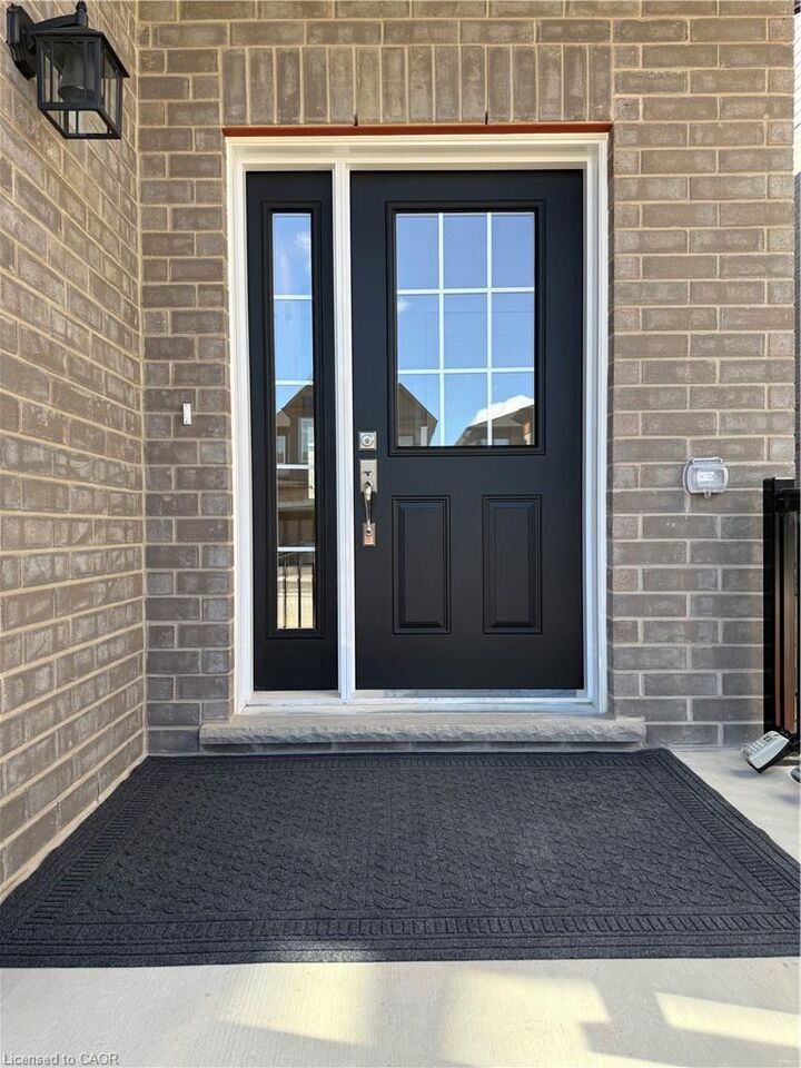 Property Photo:  553 Balsam Poplar Street  ON N2V 0H8 