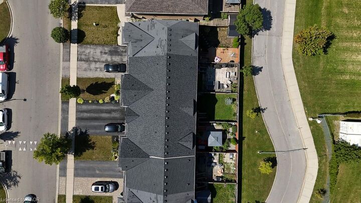 Property Photo:  336 Pinehill Drive  ON L0R 1P0 