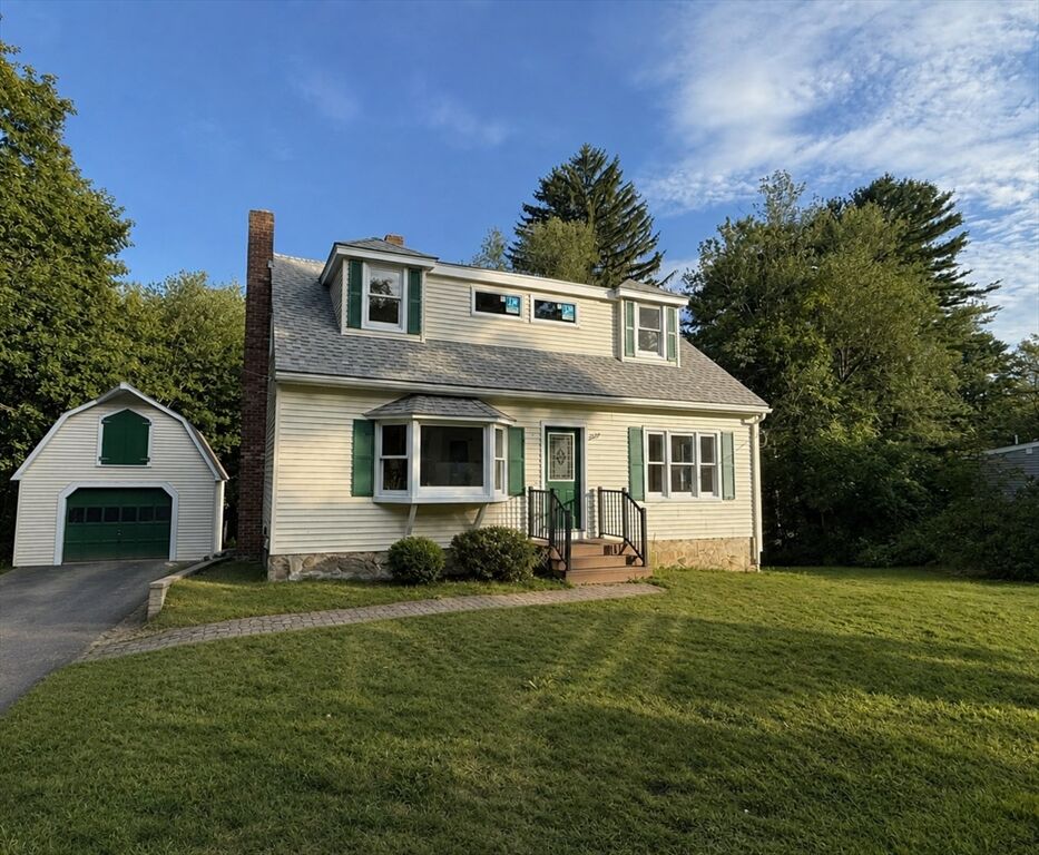 Property Photo:  198 Union Street  MA 01534 