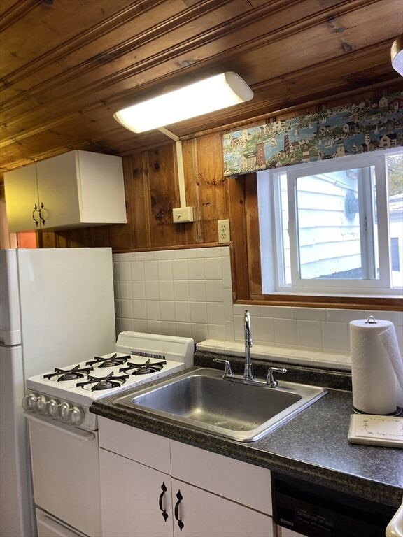 Property Photo: 12 Thompson Road C MA 02532