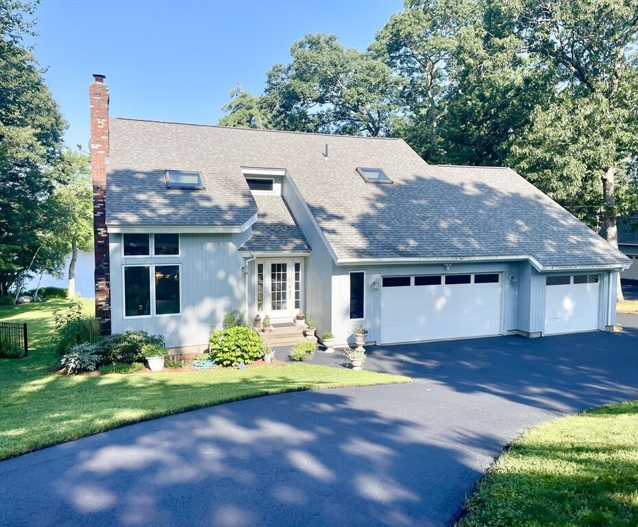 Property Photo: 11 Cove Dr MA 01566