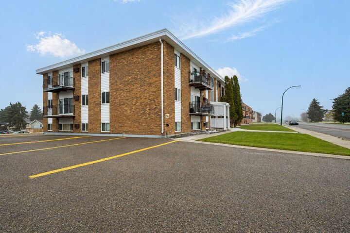 Property Photo:  663 12 Street NW 210  AB T1A 7M1 