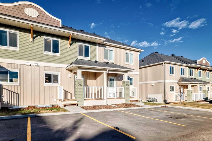 Property Photo:  1002 Clover Road  AB T0M 0N0 