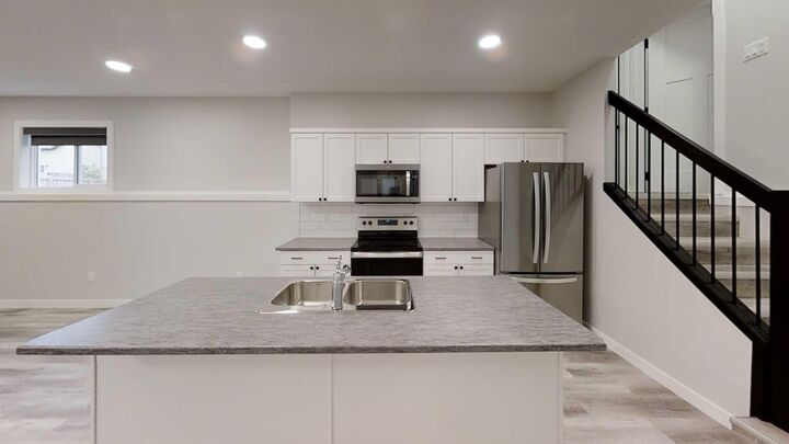 Property Photo:  10526 131 Avenue A  AB T8V 6V2 