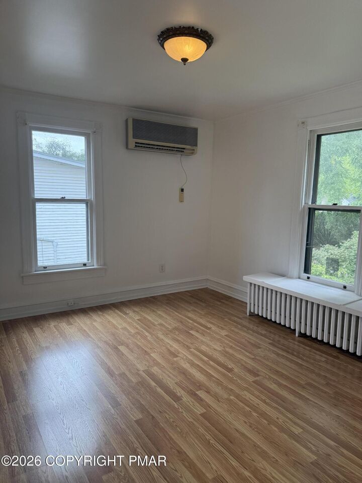 Property Photo:  722 Scott Street  PA 18360 