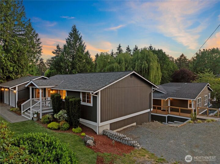 Property Photo:  13115  80th Avenue NE  WA 98034 