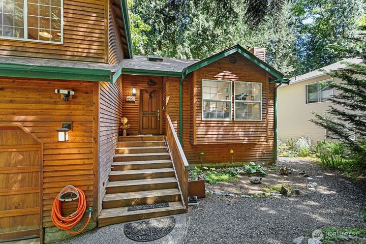 Property Photo:  5  Valley Crest Way  WA 98229 