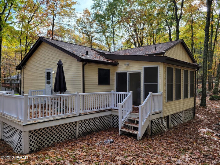 Property Photo:  101 Blueshelf Lane  PA 18428 