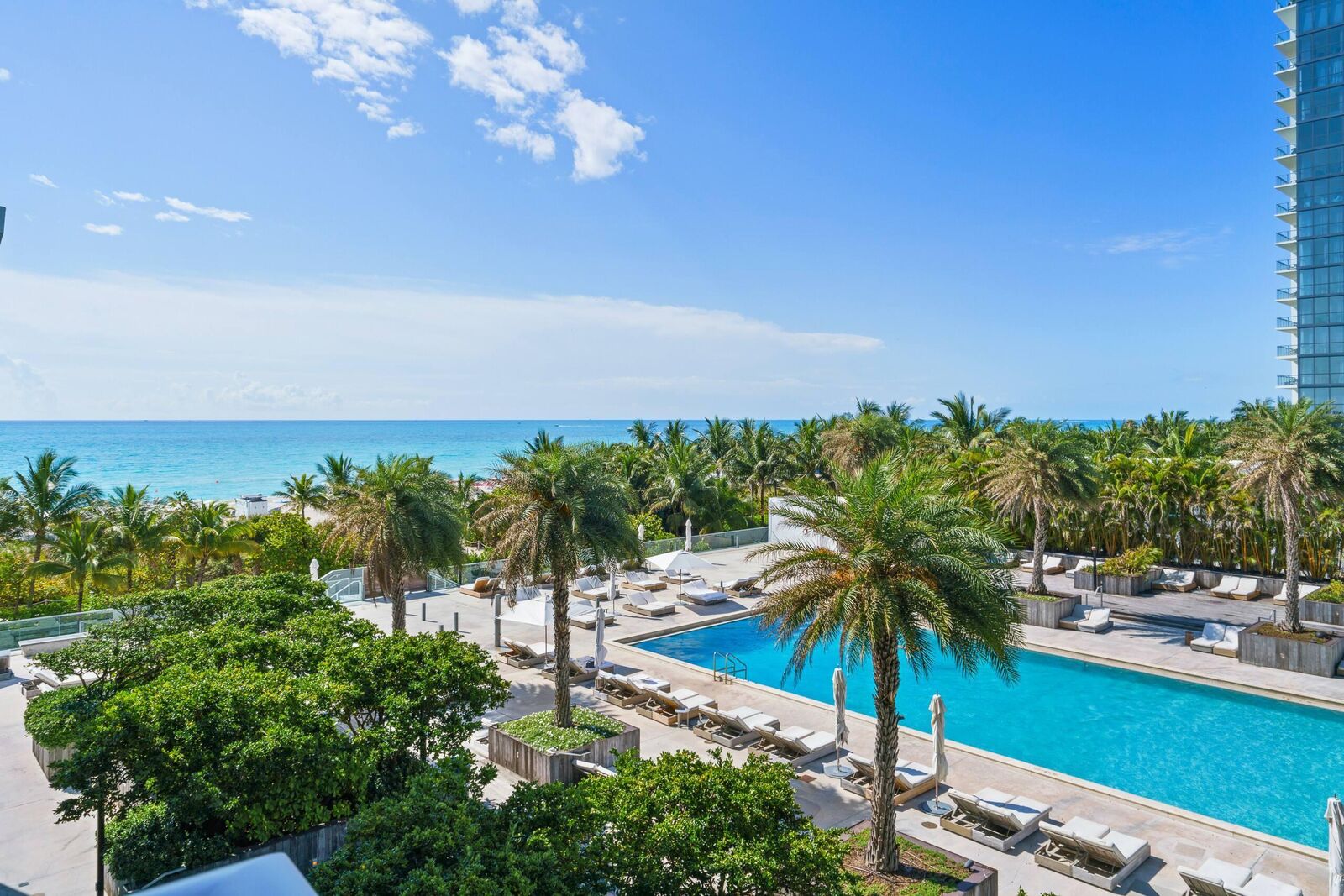 Property Photo:  2301 Collins Avenue 407  FL 33139 