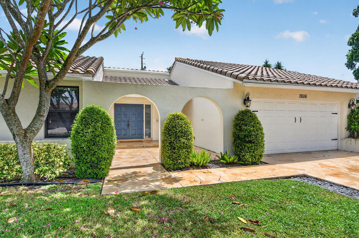 Property Photo:  2606 SW 23rd Cranbrook Drive  FL 33436 
