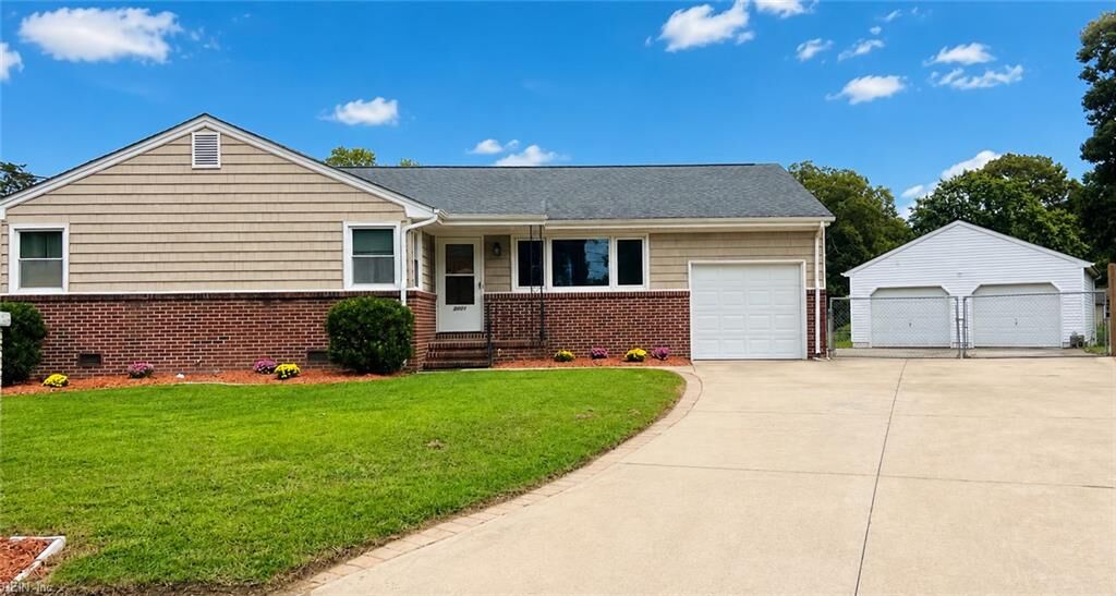 Property Photo:  2001 Athens Ct  VA 23323 