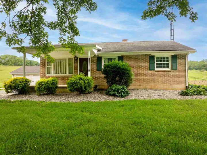 Property Photo: 6474 Abington Pike IN 47374