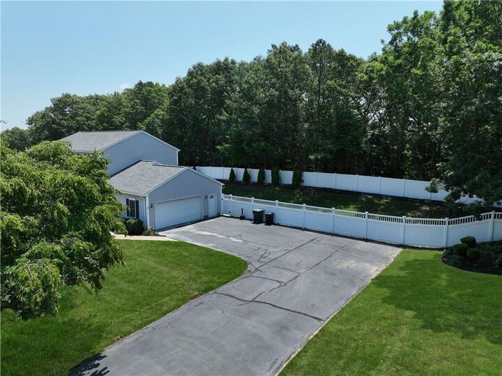 Property Photo:  10 Kiley Way  RI 02816 