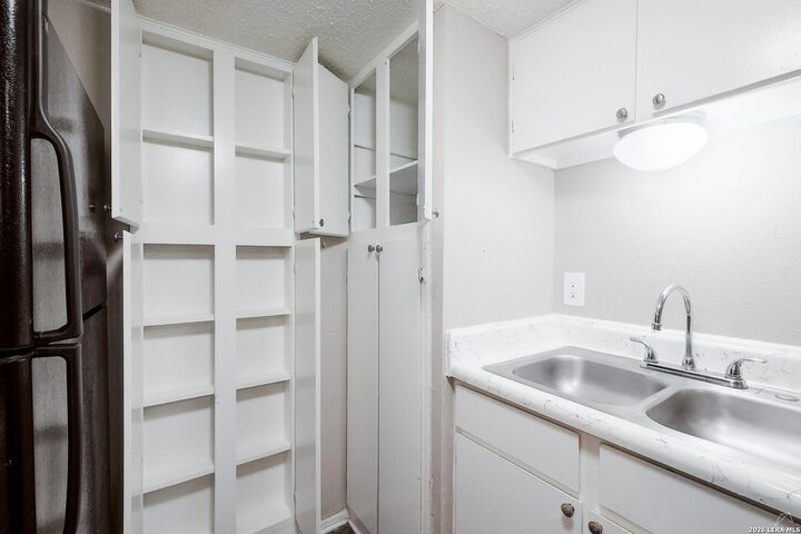 Property Photo:  8100 N Mopac Expy 01-201  TX 78759 