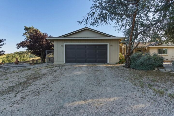 Property Photo:  375 Hitch  CA 95023 
