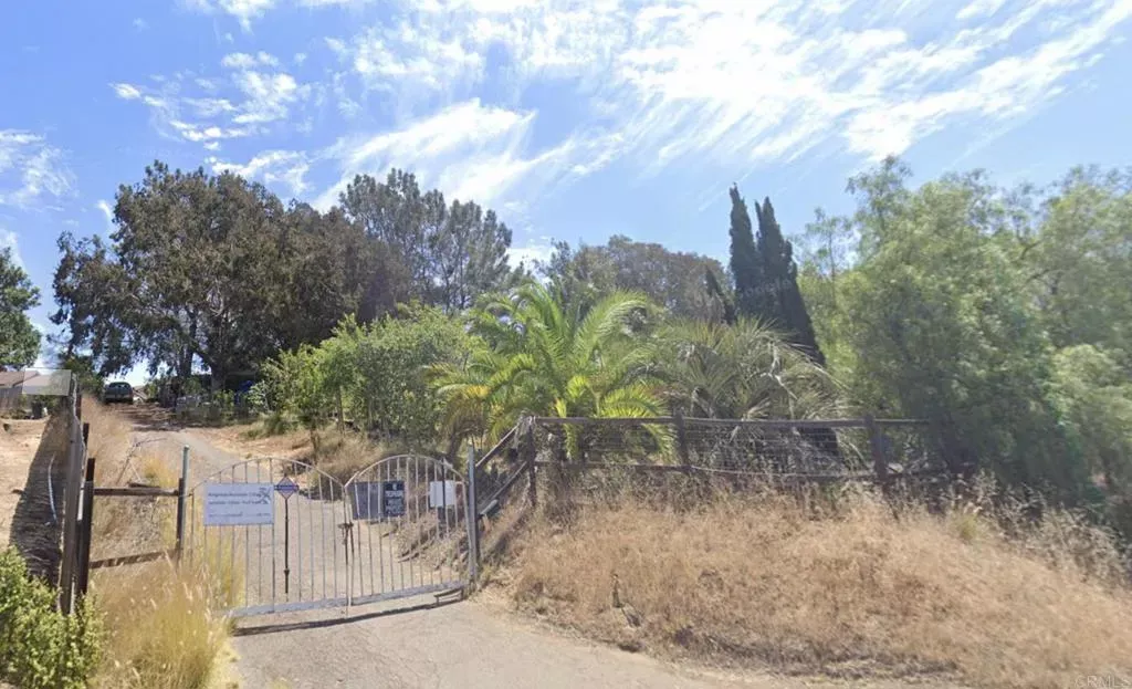 Property Photo: 480 Rancho Vista CA 92083