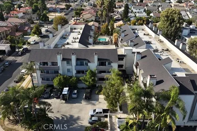 Property Photo: 20253 Keswick 211 CA 91306