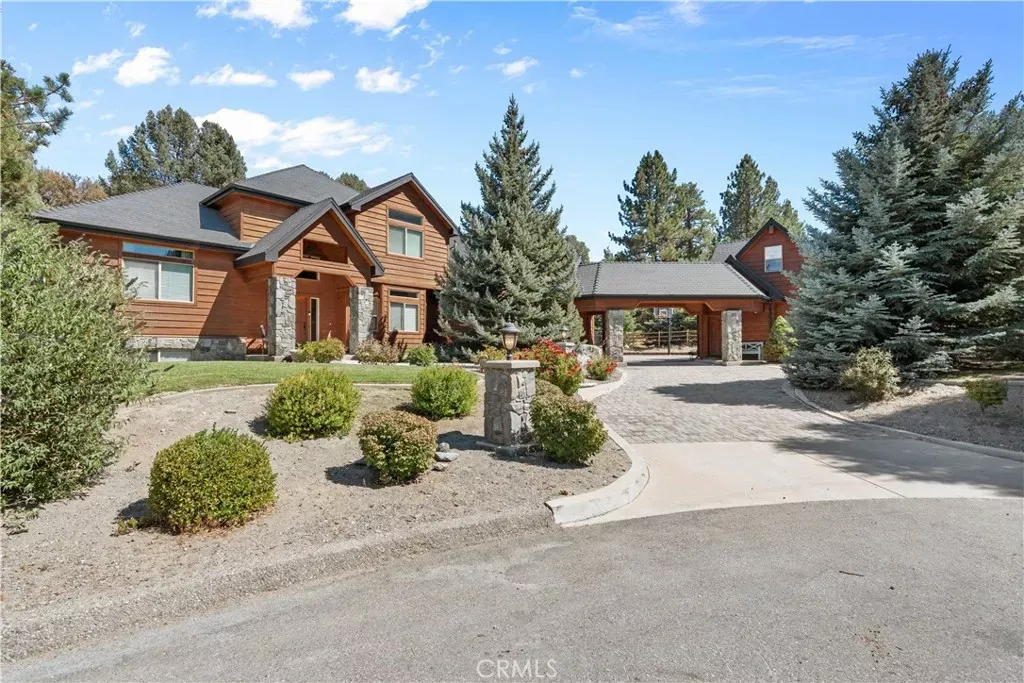 Property Photo:  2473 Interlaken Court  CA 92397 