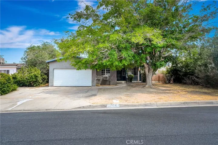 Property Photo: 44258 Foxton CA 93535