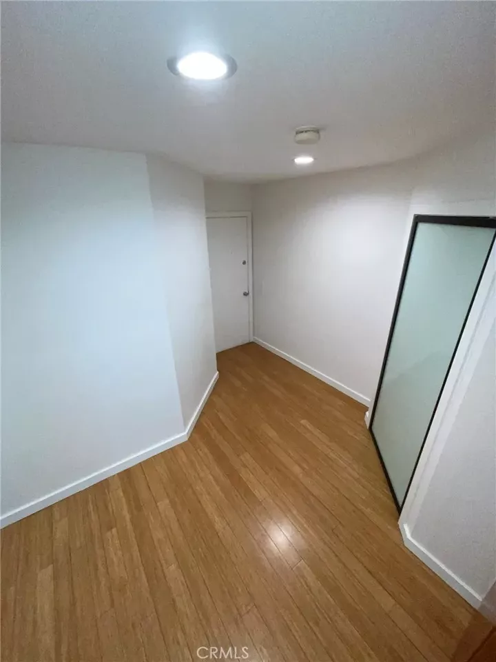 Property Photo:  1124 N La Cienega Boulevard 202  CA 90069 