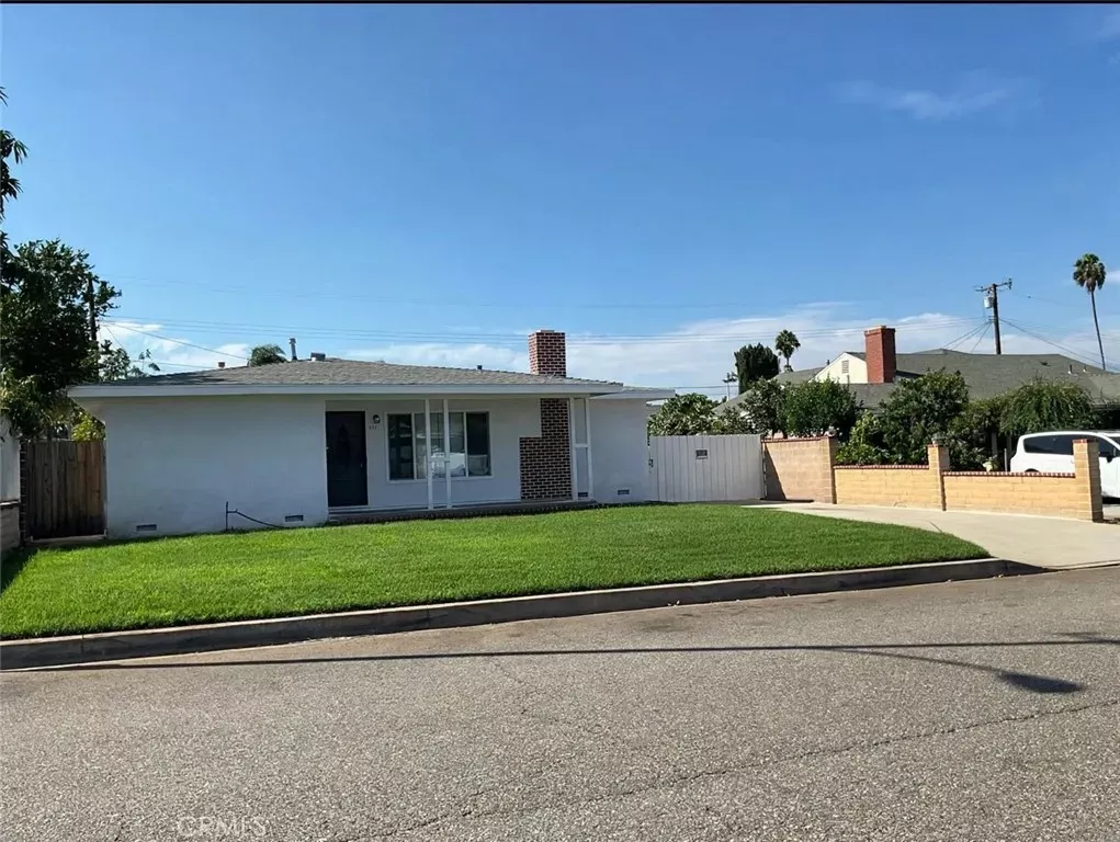 Property Photo: 611 Santo Oro Avenue CA 91744