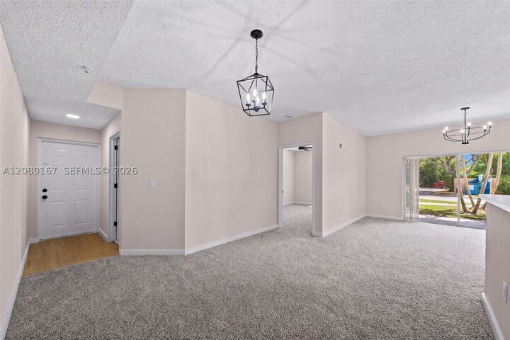 Property Photo: 6992 SW 39th St I104 FL 33314