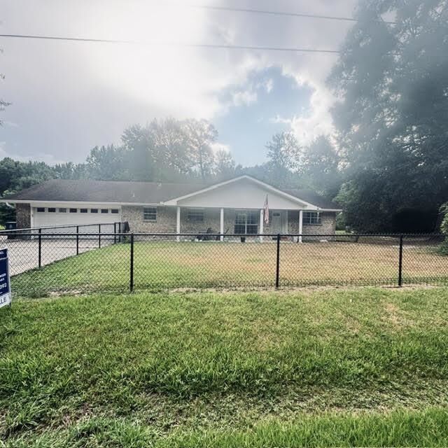 Property Photo:  4802 Holly Dr  TX 77630 