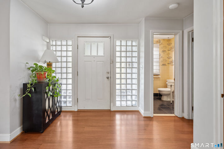 Property Photo:  97 Glenview Drive  CT 06111 