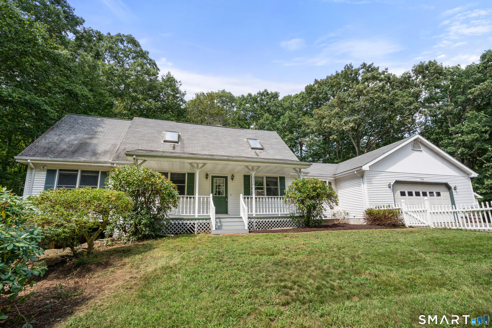 Property Photo:  204 Petticoat Lane  CT 06423 