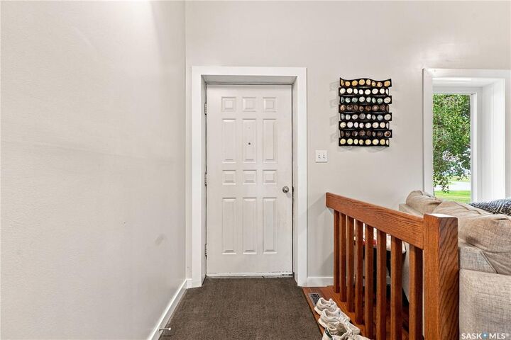 Property Photo:  301 2nd Avenue  SK S0G 2E0 