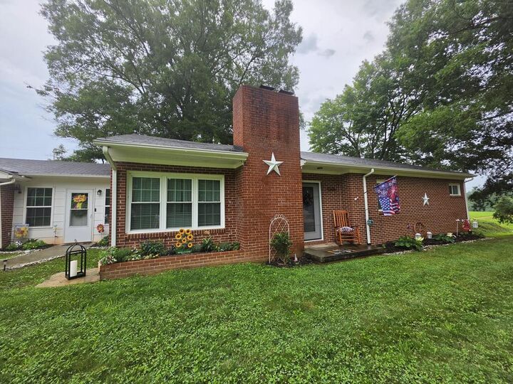 Property Photo:  4606 Wards Gap Rd  VA 24317 
