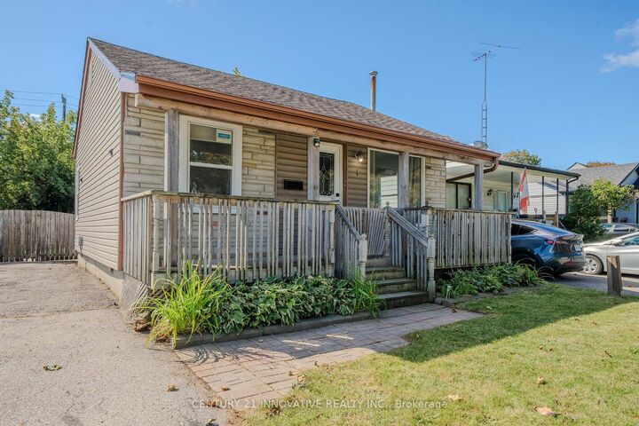 Property Photo:  1 Edward Street  ON L1S 1T7 