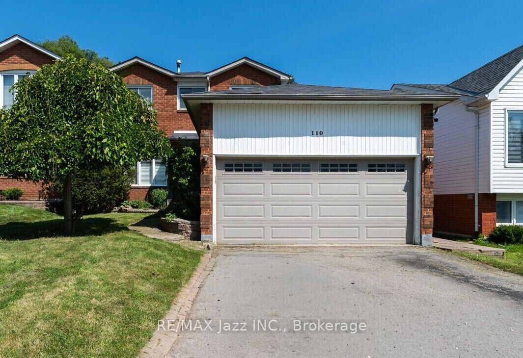 Property Photo:  110 Freeland Avenue  ON L1C 4V6 