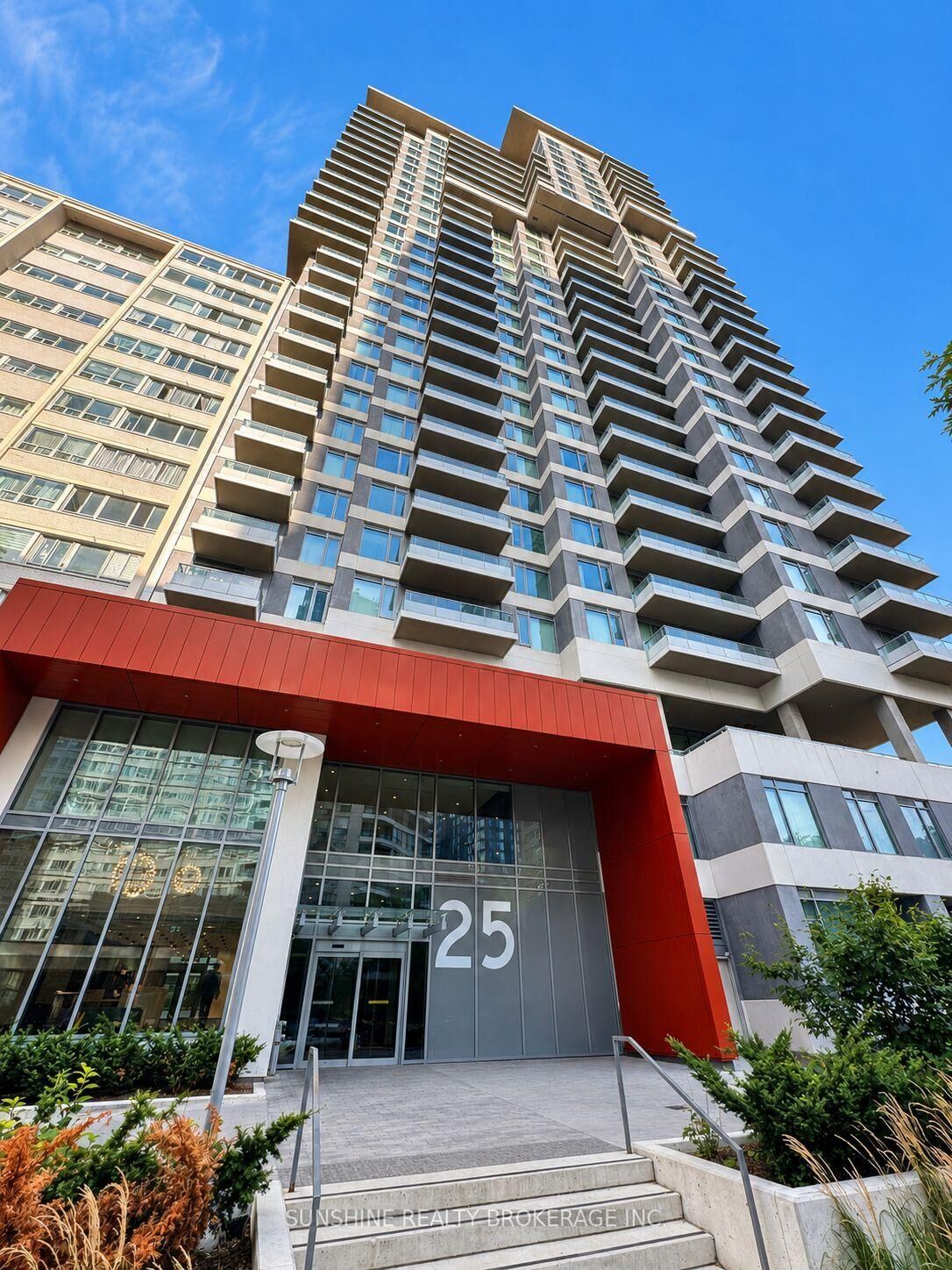 Property Photo:  25 Holly Street 910  ON M4S 0E3 