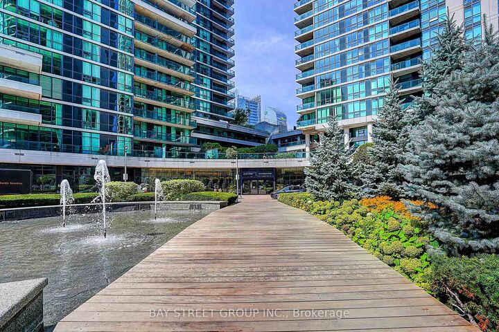 Property Photo:  33 Bay Street 3310  ON M5J 2Z3 