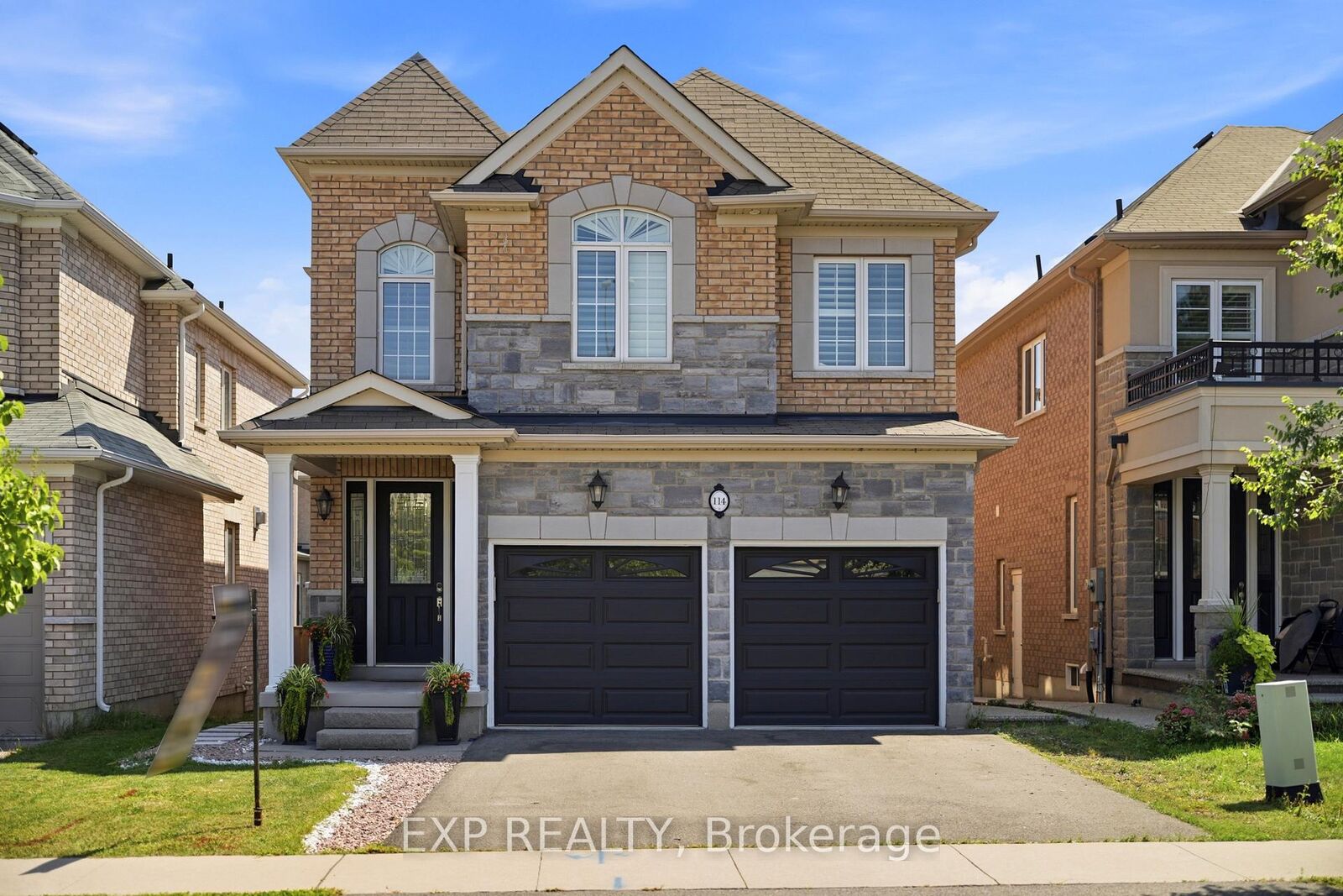 Property Photo:  114 Chaumont Drive  ON L8J 0J8 