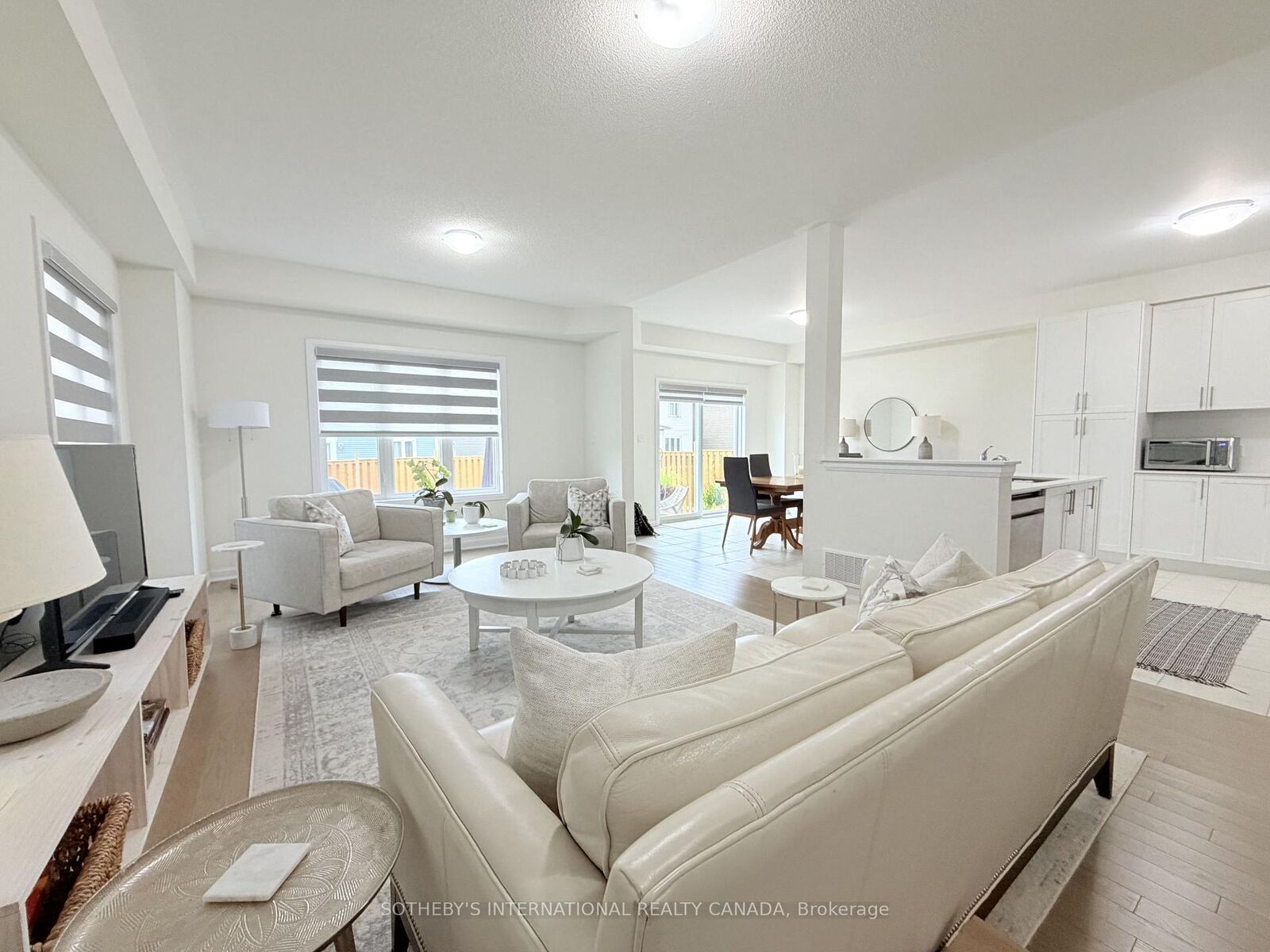 Property Photo:  113 Oakmont Drive  ON K0H 1G0 