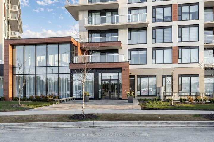 Property Photo:  2 David Eyer Road 1223  ON L4S 0N6 