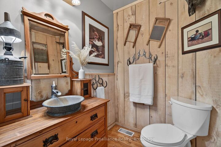 Property Photo:  7802 Piccadilly Road  ON K0H 1T0 