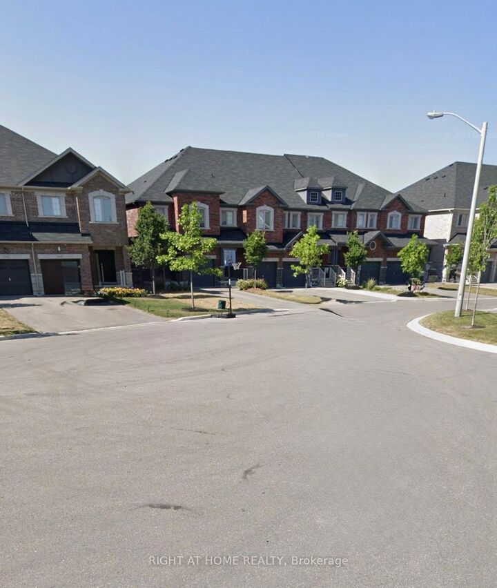 60 Zachary Place N — photo 1