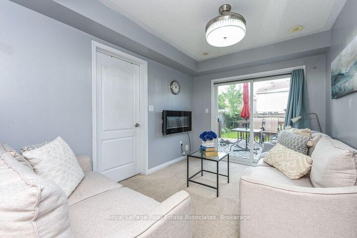 6 Ventura Avenue 2 — photo 1