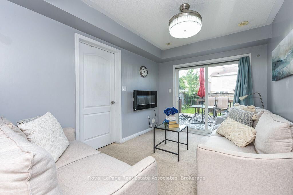 Property Photo:  6 Ventura Avenue 2  ON L6Y 4Y9 