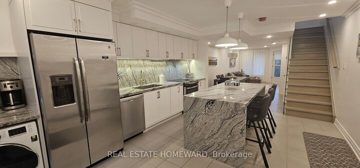 Property Photo:  122 Glen Manor Drive 5  ON M4E 2X6 